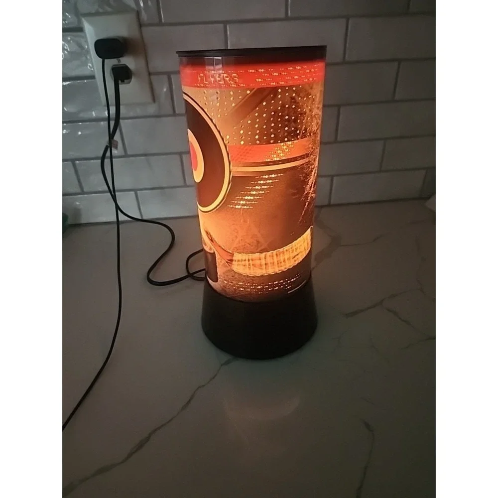 NHL Philadelphia Flyers Revolving Spinning Light Motion Lamp Wincraft Table Lamp